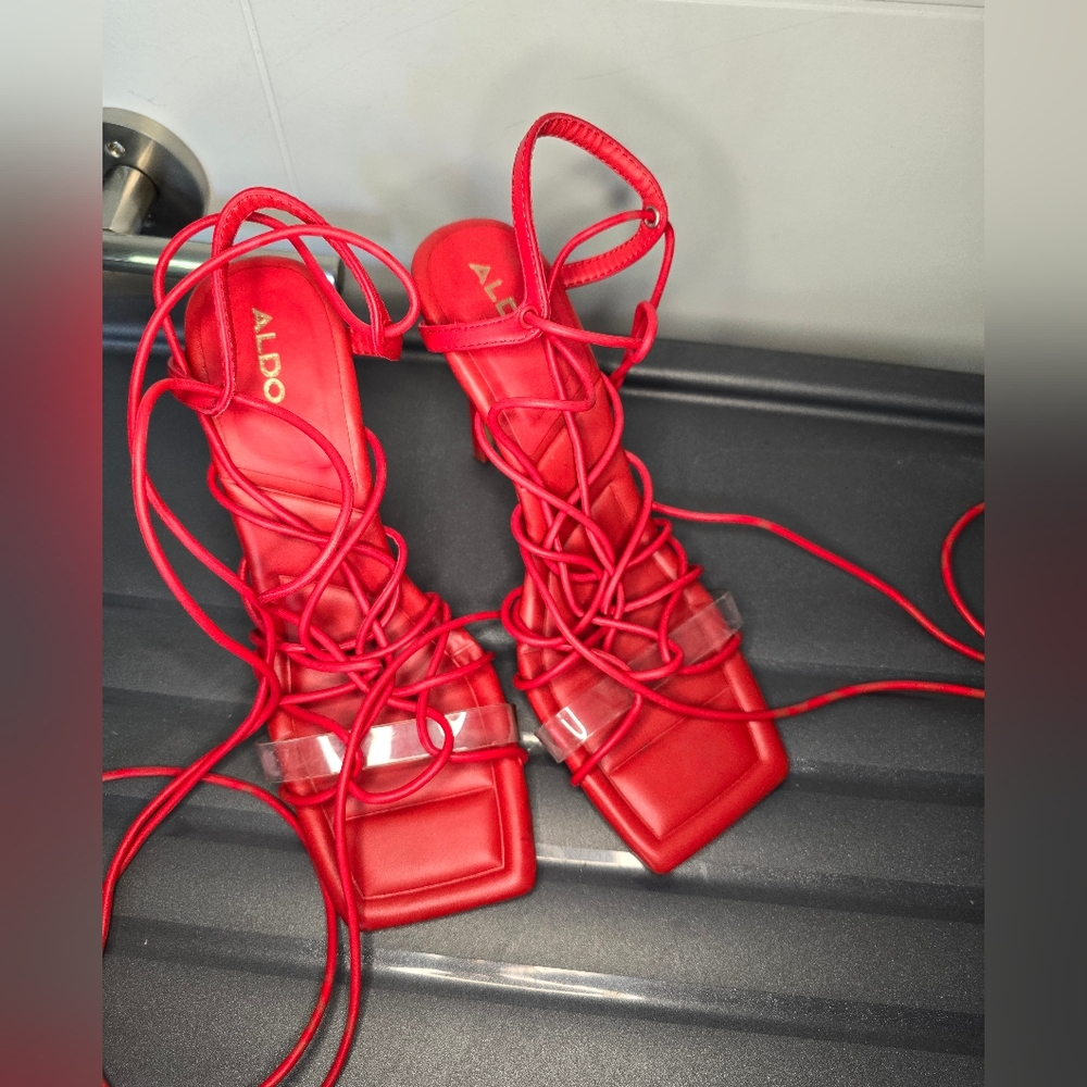 Aldo lace up strappy red heels size 8.5 - Picture 2 of 6